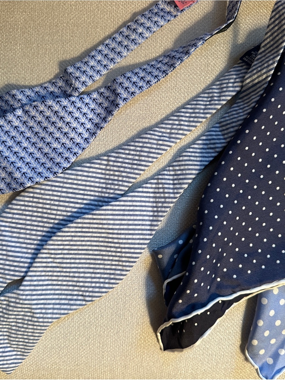 Vineyard Vines & Tie Bar Preppy Tie & Pocket Square Bundle Anchors Seersucker